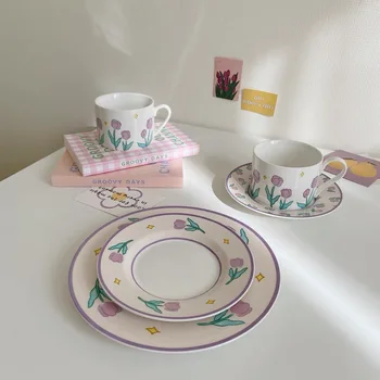 Lale seramik fincan ve çay tabağı Takım Elbise Kahve Süt Çay Tatlı Yemek Tabağı Çiçek El-boyalı Yaratıcı Sofra Mutfak Hediye