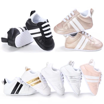 Bebek Ayakkabıları Yenidoğan Erkek Sneakers İki Çizgili İlk Yürüyüşe Çocuklar Toddlers Elastik Kayış PU Deri Yumuşak Taban Sneakers 0-18 Ay