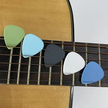 Çok 100 adet 1mm Ağır Ölçer Delrin Gitar Bas Seçtikleri Mızraplar Çok Renkler