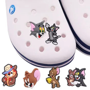Mix 50 ADET Sevimli Hayvanlar Toka Takunya Kawaii Japonya Anime Kedi Fare Croc Jıbz Fit Bilekliği bahçe ayakkabısı Düğme Süslemeleri