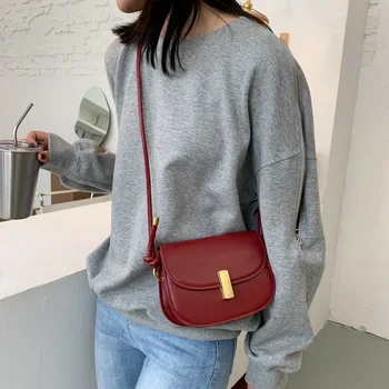 Retro Crossbody Çanta Bayan Çanta 2022 Moda Yeni Moda Gelgit Net Kırmızı Trend ıns Eyer Çantası omuzdan askili çanta
