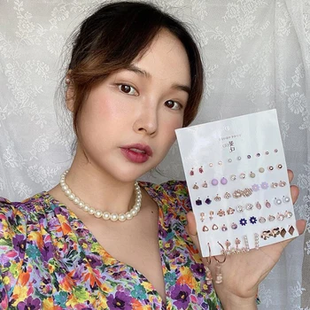 Moda kadın küpe seti Karışık Saplama Küpe Kadınlar İçin 2020 Geometrik Kore Küçük Kristal Kalp küpe seti s Sevgilisi Takı