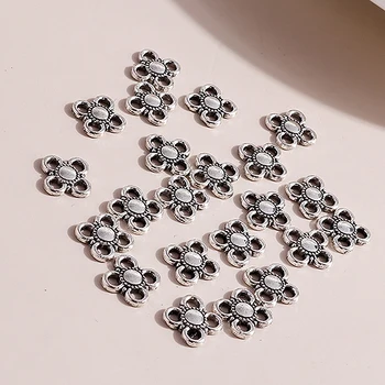 60 adet 10 * 10mm Antik Gümüş Renk Küçük Çiçekler Charms Kolye Konnektörler Küpe Bilezik El Yapımı dıy Takı Yapımı
