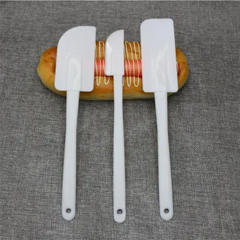 3 ADET Gıda sınıfı Plastik Beyaz Kek Tereyağı Krem Kazıyıcı Spatula Bıçak Dekorasyon Pürüzsüz Serpme Mutfak Pişirme Kek Araçları