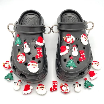 2021 Yeni Noel Tema Kardan Adam Noel Baba PVC Ayakkabı Takılar Rozeti Dekorasyon İçin Fit Çocuk Croc Terlik Aksesuarları DIY Takunya