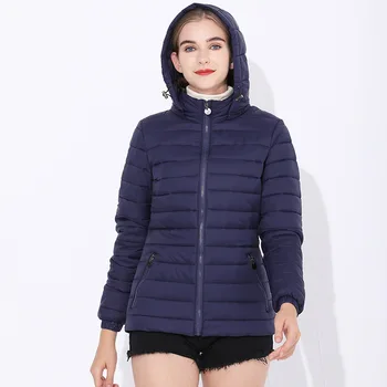 2021 yeni ince hafif pamuk dolgulu giysiler kadın ince kısa kapşonlu pamuk kapitone ceket kış düz renk ceket